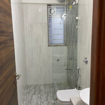 Bathroom in 2 BHK Apartment at Romell Aether, Goregaon East – for Rent