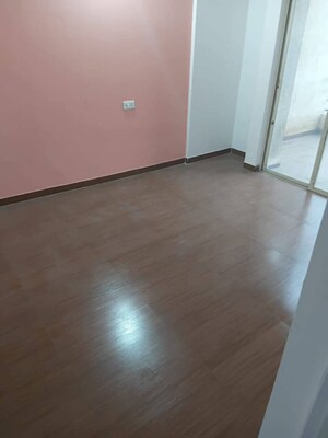 Room in 2 BHK Apartment at Jalan Aura County Pune, Wagholi – for Rent