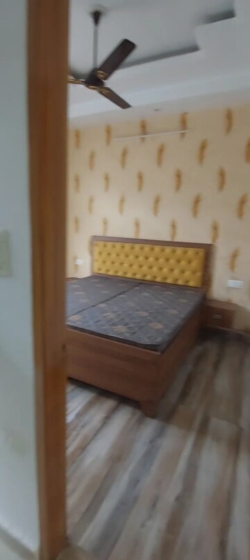 Bedroom in 3 BHK Builder Floor at Sahastradhara Road – for Rent