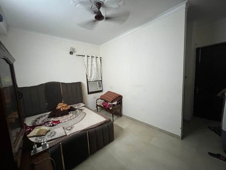 Bedroom, sector 37 4 Bedroom 3750 Sq.Ft. Builder Floor In Sector 37 Faridabad 9272084