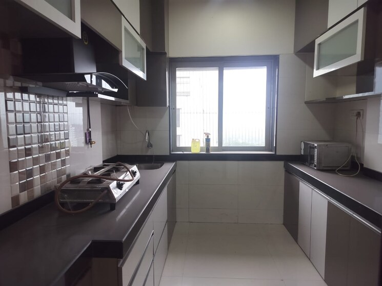 Kitchen, model-town 2 Bedroom 850 Sq.Ft. Apartment In Andheri West Mumbai 9272097