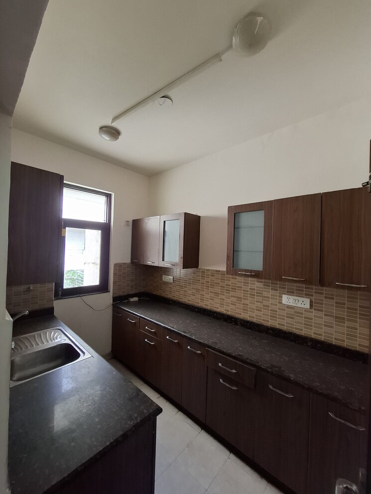 Kitchen, tulip-lemon 2 Bedroom 1400 Sq.Ft. Apartment In Sector 69 Gurgaon 9272100