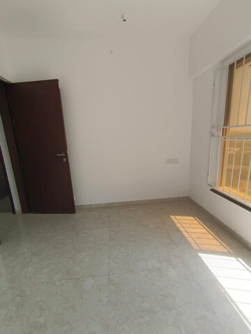 Room in 2 BHK Apartment at Essen Aishwaryam Comfort Phase-I, Akurdi – for Rent