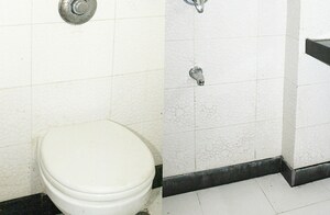 Bathroom in  Pg at Goregaon East – for Rent