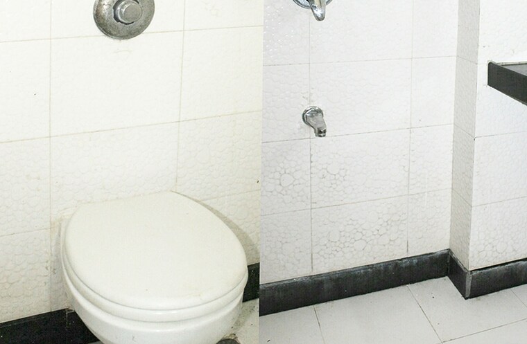 Bathroom, goregaon east Pg For Boys In Goregaon East 9272146