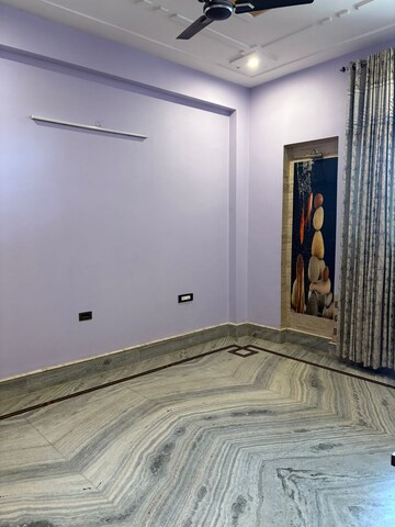 Room in 3 BHK Apartment at Shiv The Ozone Solitaire, Sector 87 – for Rent