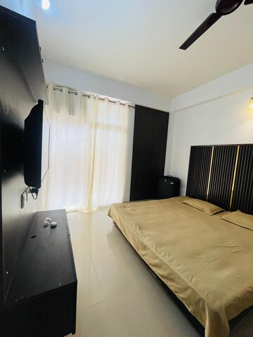 Bedroom in 2.5 BHK Apartment at Nirala Aspire, Panchsheel Green – for Rent