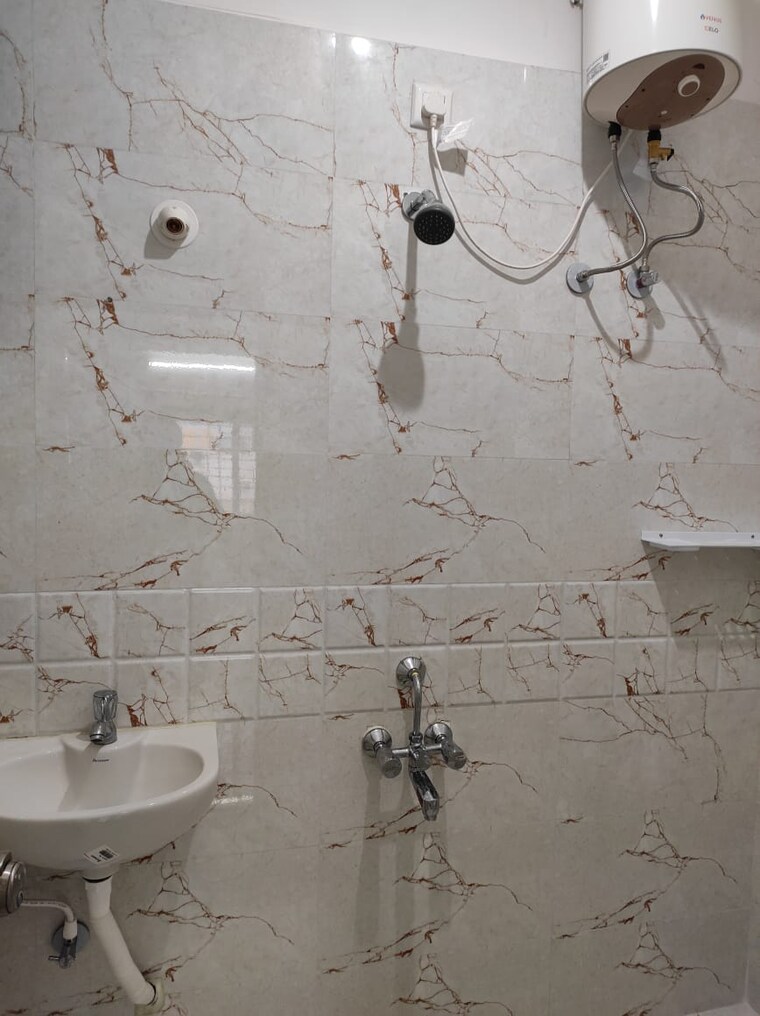 Bathroom, mahadevpura 1 Bedroom 680 Sq.Ft. Apartment In Mahadevpura Bangalore 9272187