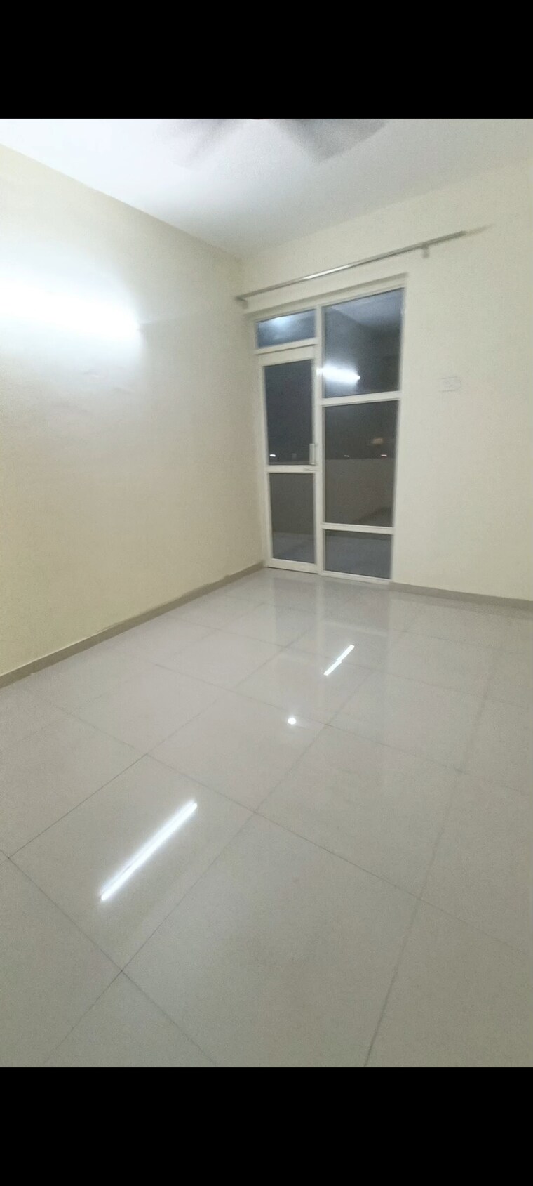 Room, pyramid-urban-homes 2 Bedroom 601 Sq.Ft. Apartment In Sector 70a Gurgaon 9272184