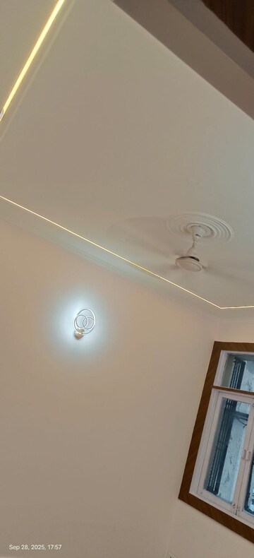 Furnished Amenities in 2 BHK Apartment at Windsor Paradise 2, Raj Nagar Extension – for Rent