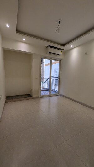 Room in 2 BHK Apartment at Aditya World City, Shahpur Bamheta – for Rent