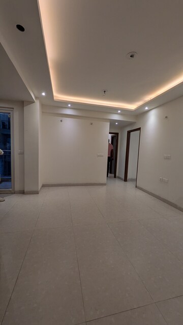 Room in 2 BHK Apartment at Aditya World City, Shahpur Bamheta – for Rent