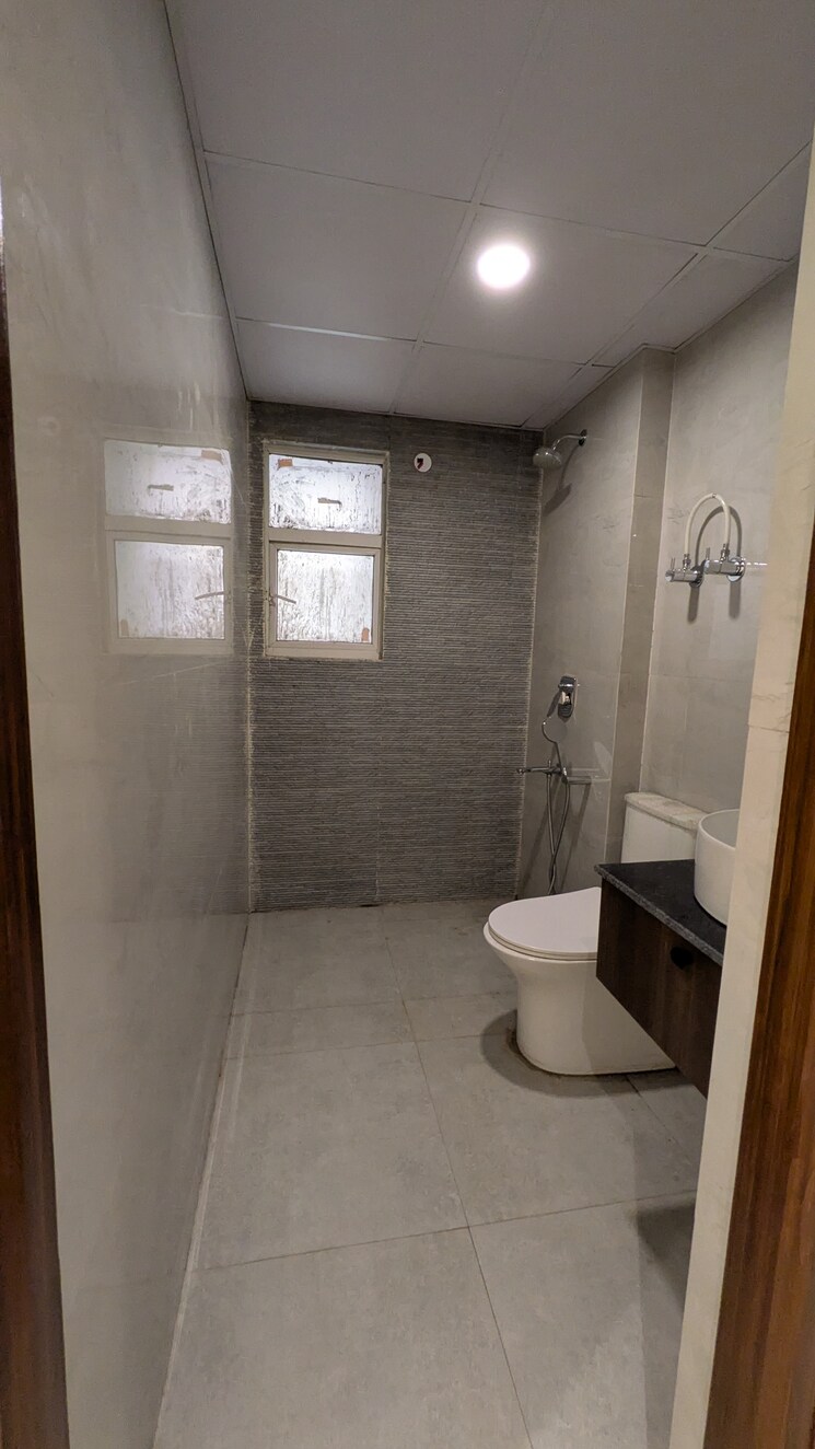 Bathroom, aditya-world-city 2 Bedroom 858 Sq.Ft. Apartment In Shahpur Bamheta Ghaziabad 9272189