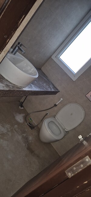 Bathroom in 2 BHK Apartment at Shalimar Vista, Gomti Nagar – for Rent