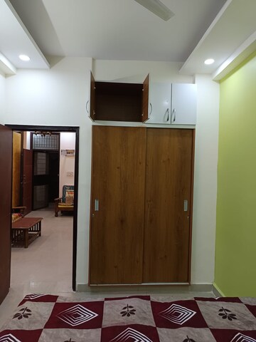Room in 3 BHK Apartment at Windsor Paradise 2, Raj Nagar Extension – for Rent