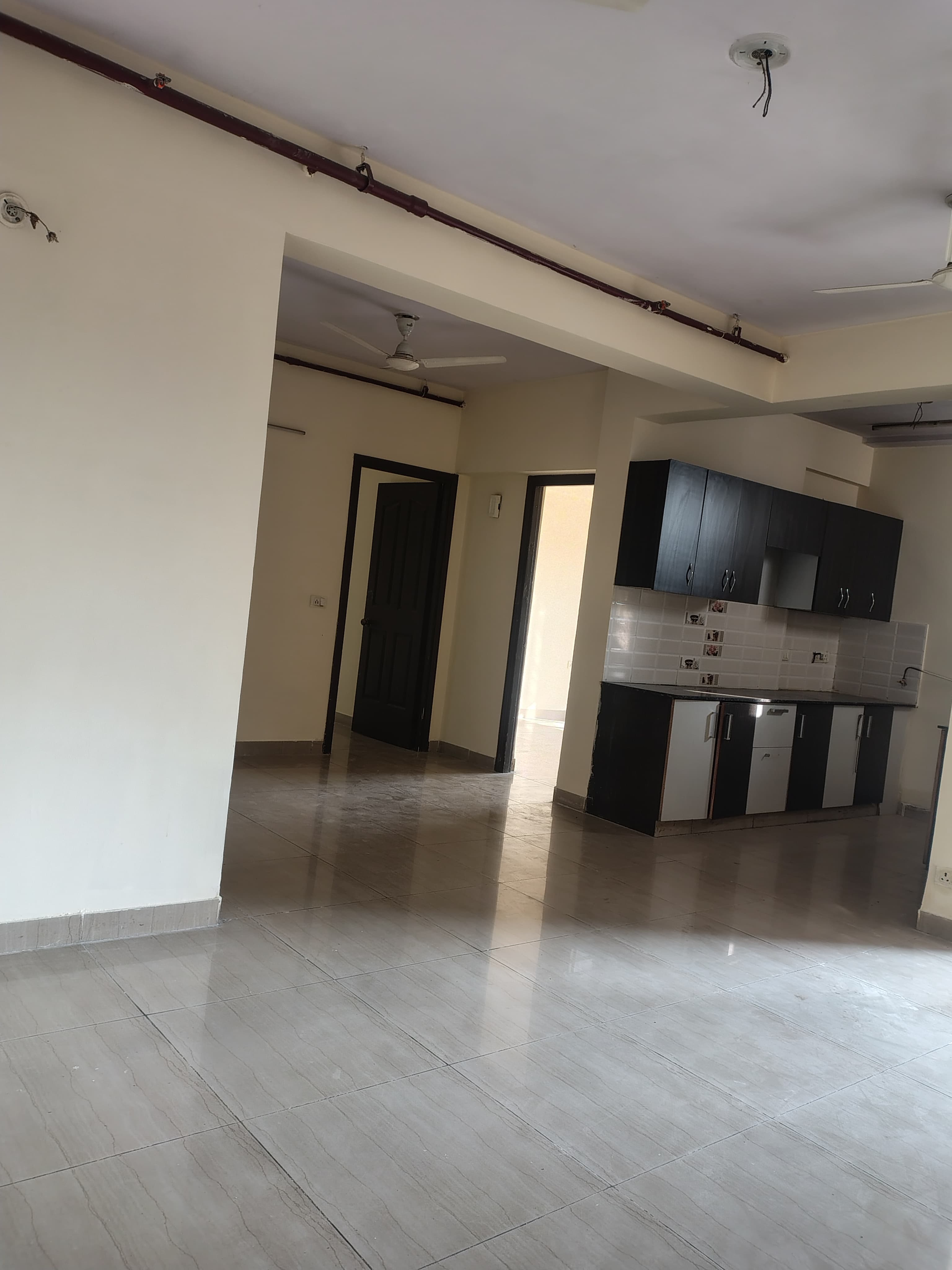 2 BHK 975 Sq.Ft. Apartment in Charms Castle Phase II