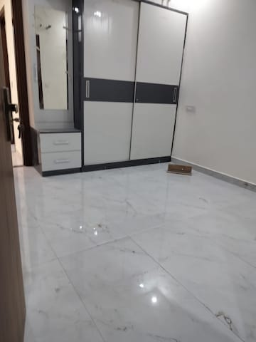Room in 3 BHK Apartment at MS Enclave Zirakpur, Dhakoli – for Sale