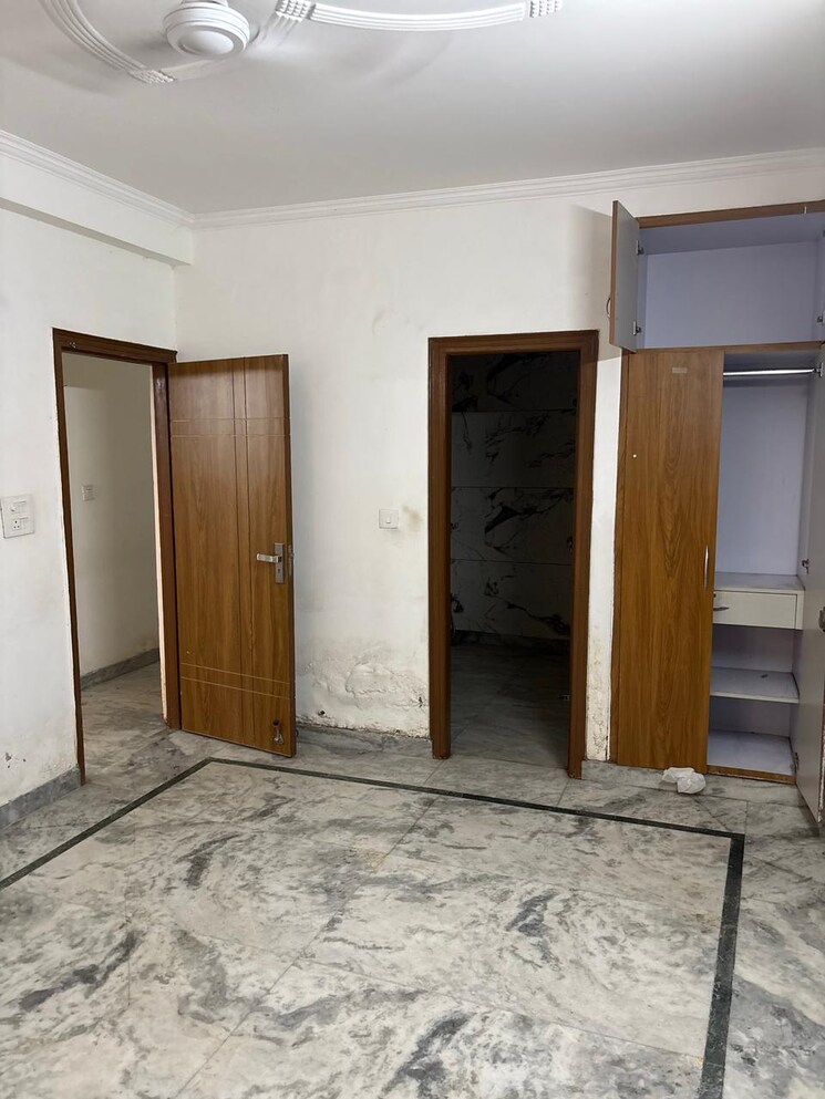 undefined, madangir 2 Bedroom 900 Sq.Ft. Apartment In Madangir Delhi 9272276