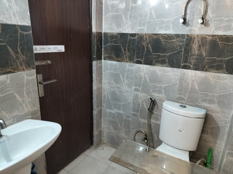 Bathroom, supertech-ecovillage-i 2 Bedroom 890 Sq.Ft. Apartment In Sector 1 Greater Noida Greater Noida 9272274