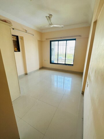 Room in 2 BHK Apartment at Vanamali CHS, Chembur – for Rent