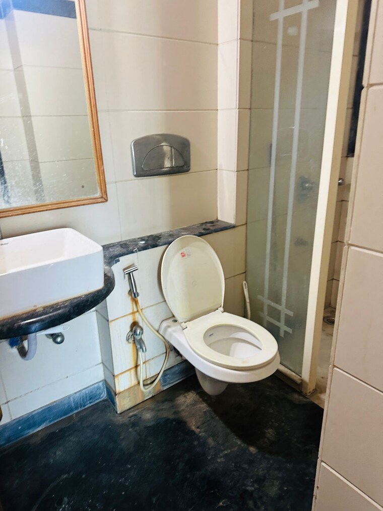 Bathroom, vanamali-chs 2 Bedroom 750 Sq.Ft. Apartment In Chembur Mumbai 9272275