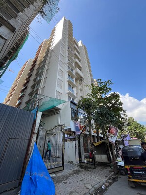 2 BHK Apartment For Rent in Vaibhavlaxmi Queens Avenue, Chembur