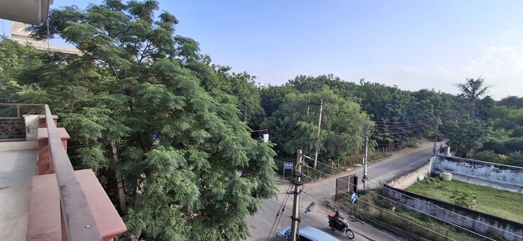 Garden, palam-vihar-residents-association  410 Sq.Yd. Plot In Palam Vihar Gurgaon 9272310