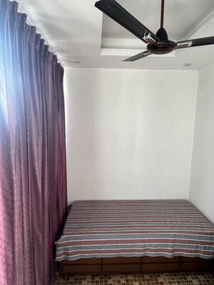 Bedroom in 2.5 BHK Apartment at Omaxe Lake, North Mullanpur – for Rent