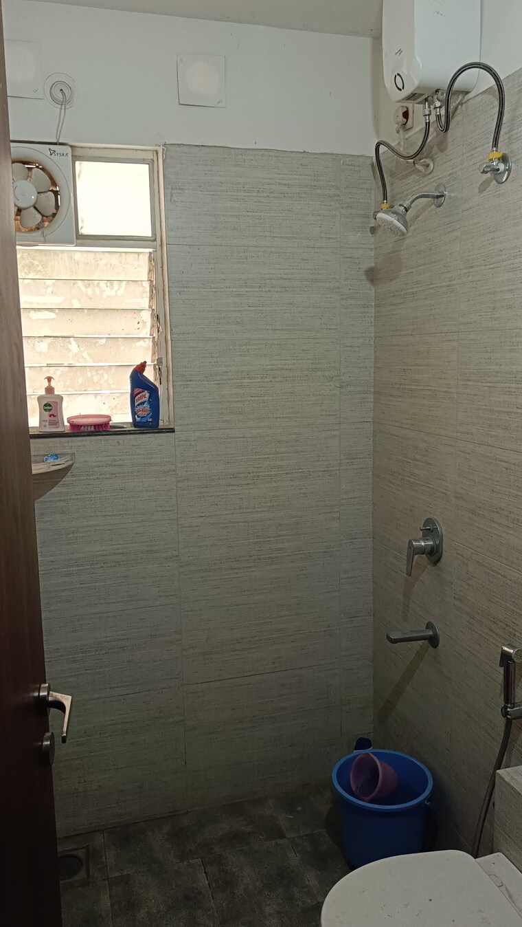 Bathroom, yashwin-hinjewadi 2 Bedroom 710 Sq.Ft. Apartment In Hinjewadi Phase 2 Pune 9272303