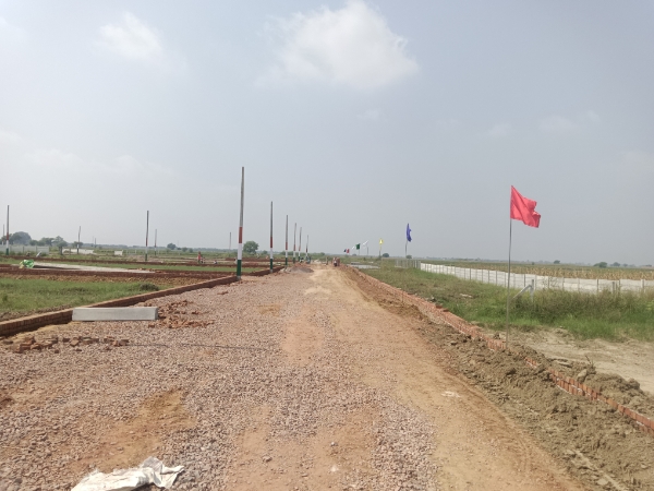 Plot For Sale in Kashish Manor One