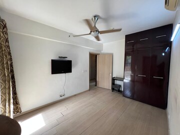 Room in 3.5 BHK Apartment at DLF New Town Heights III, Sector 91 – for Rent