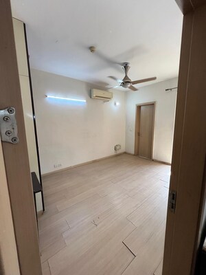 Room in 3.5 BHK Apartment at DLF New Town Heights III, Sector 91 – for Rent