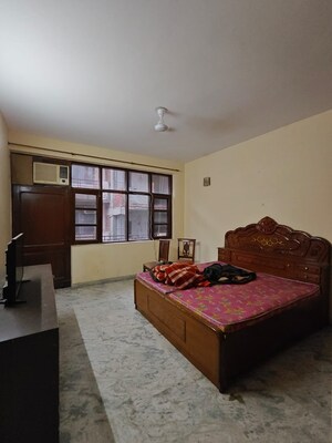 Bedroom in 2 BHK Builder Floor at Sushant Lok I – for Rent