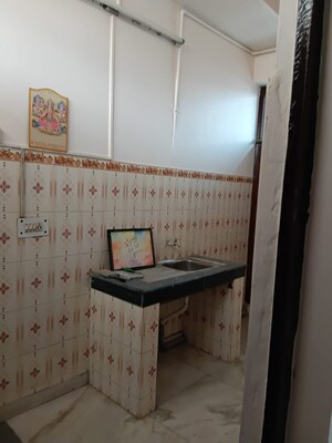 Bathroom in 5 BHK Independent House at RWA Apartments Sector 41, Sector 41 – for Sale