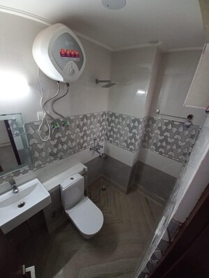 Team Area in 1.5 BHK Builder Floor at Sector 56 – for Rent