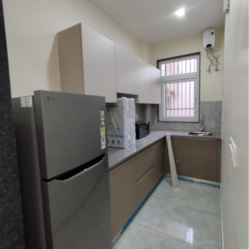 Kitchen in 2 BHK Builder Floor at SS Plaza Gurgaon, Mayfield Garden – for Rent