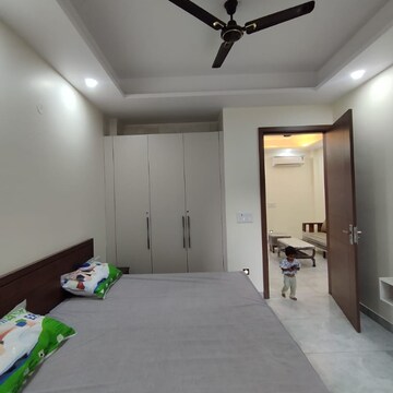 Room in 2 BHK Builder Floor at SS Plaza Gurgaon, Mayfield Garden – for Rent