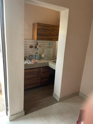 1 RK Builder Floor For Rent in Sector 52