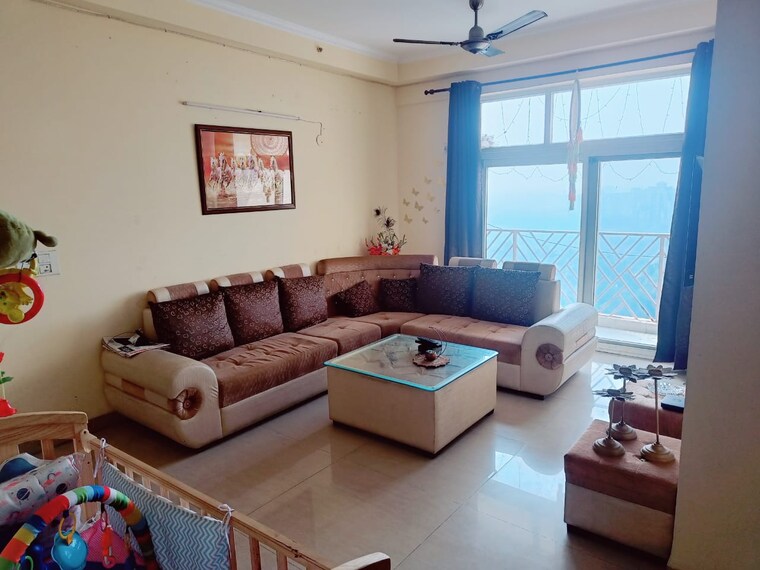 Living Room, amrapali-eden-park 3.5 Bedroom 1785 Sq.Mt. Apartment In Sector 50 Noida 9272456