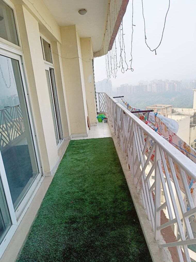 Balcony, amrapali-eden-park 3.5 Bedroom 1785 Sq.Mt. Apartment In Sector 50 Noida 9272456