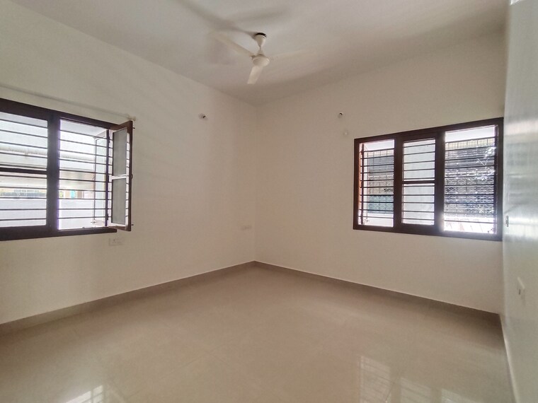 Room, hsr layout 2 Bedroom 1300 Sq.Ft. Independent House In Hsr Layout Bangalore 9272457
