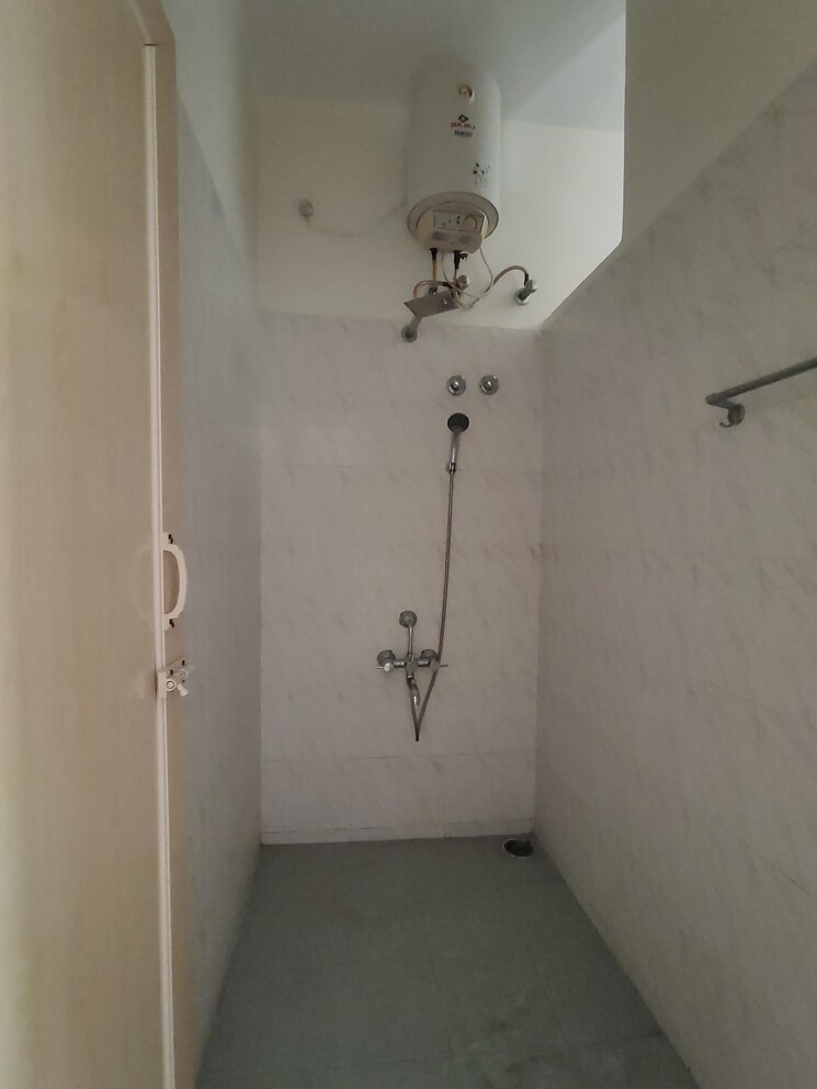 Bathroom, hsr layout 2 Bedroom 1300 Sq.Ft. Independent House In Hsr Layout Bangalore 9272457