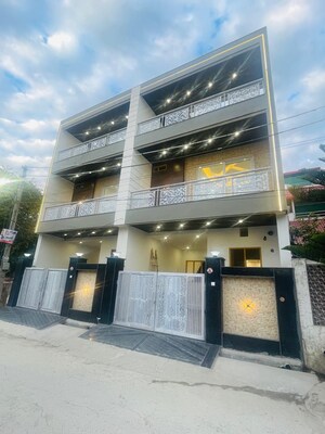 3.5 BHK Independent House For Sale in Sahastradhara Road