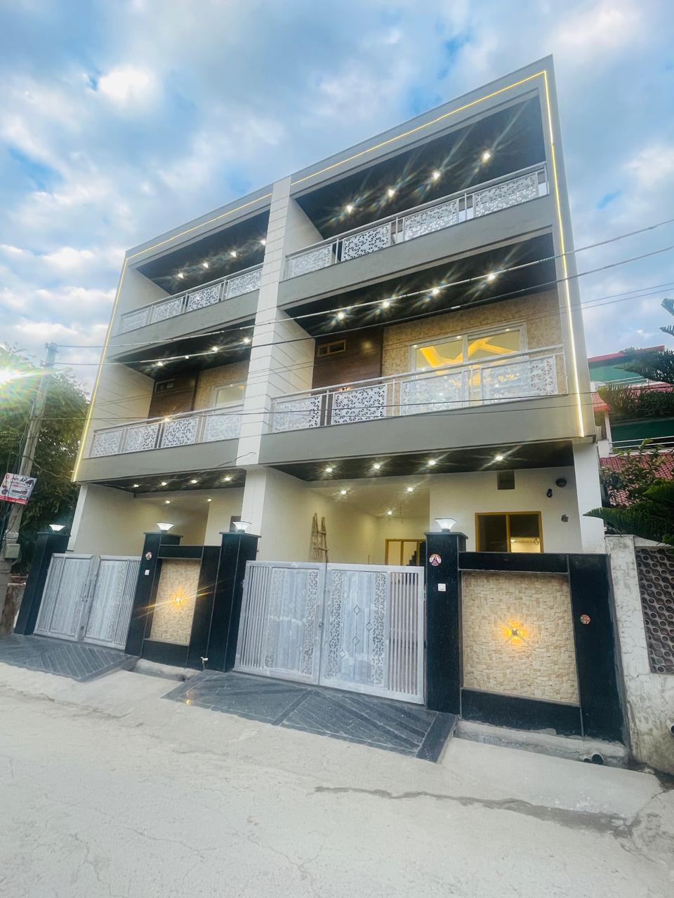 3.5 BHK + Study Room Independent House For Sale in Vishwanath Enclave 