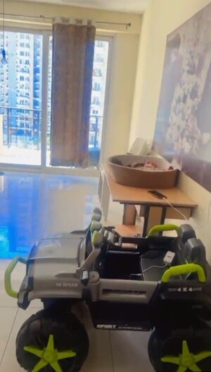 Master Bedroom in 3 BHK Apartment at Strategic Royal Court, Sector 16 Greater Noida – for Sale