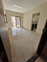 2 BHK 555 Sq.Ft. Apartment in Rustomjee Avenue L1