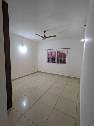 Room in 2 BHK Apartment at Prestige Sunrise Park, Electronic City Phase I – for Rent