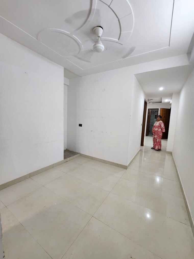 Kitchen, chattarpur 3 Bedroom 1200 Sq.Ft. Builder Floor In Chattarpur Delhi 9272623