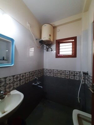 Bathroom in 1 BHK Builder Floor at Sri Nilaya HSR Layout, Hsr Layout – for Rent