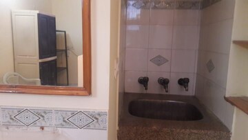 Master Bedroom in 1 RK Villa at RWA Apartments Sector 39, Sector 39 – for Rent